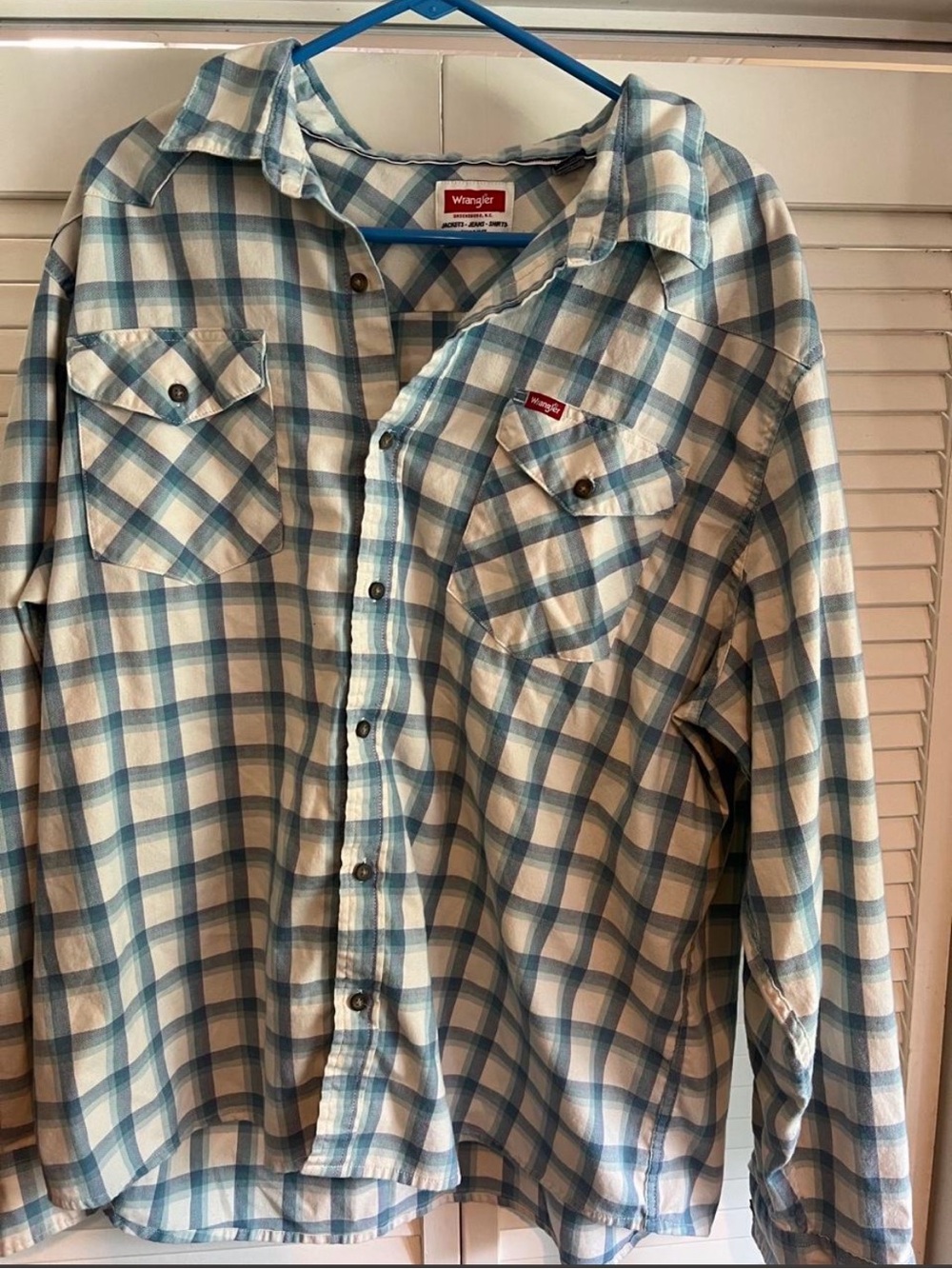 Wrangler Light Blue and White Plaid Button-Down Shirt